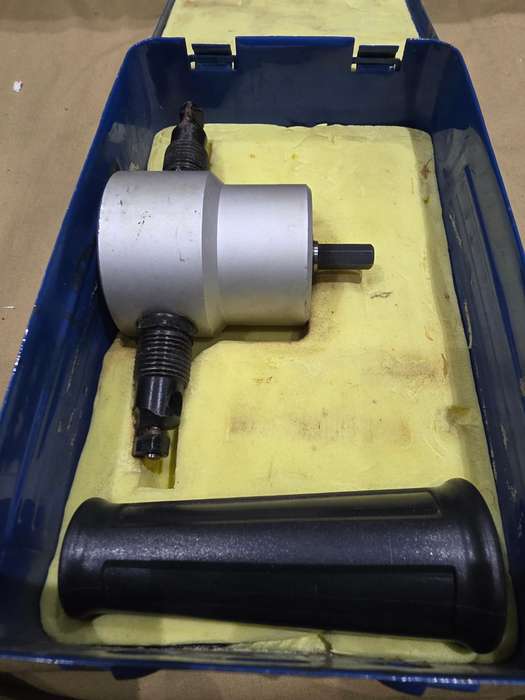 DOUBLE HEAD CUTTER(FOR ANGLE GRINDER)UNUSED