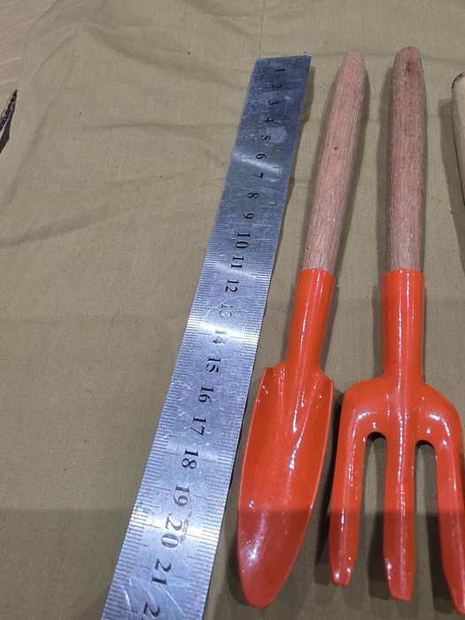 VINTAGE KIDS METAL(WOODEN HANDLE) GARDEN TOOLS