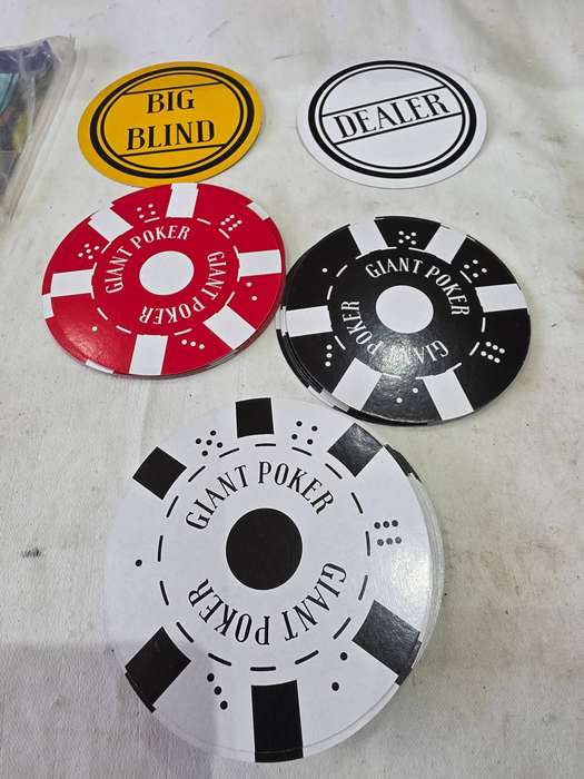 GIANT POKER CHIPS(54 GLOSSY CARDBOARD)