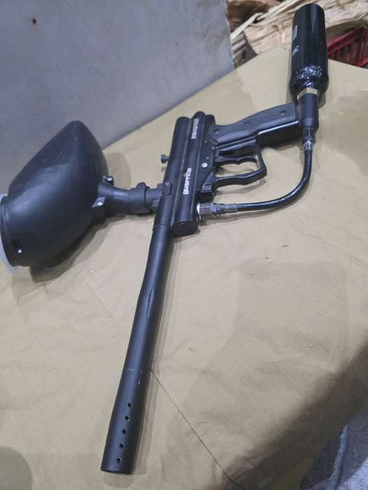 GUERILLA ROMSTER PAINTBALL GUN