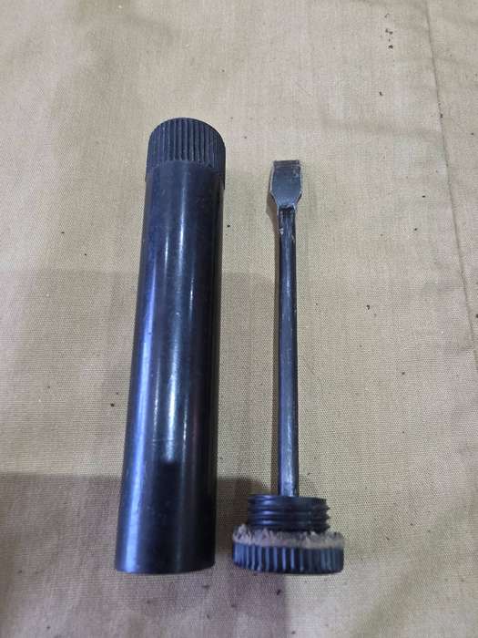 JOBLOT VINTAGE GUN CLEANERS
