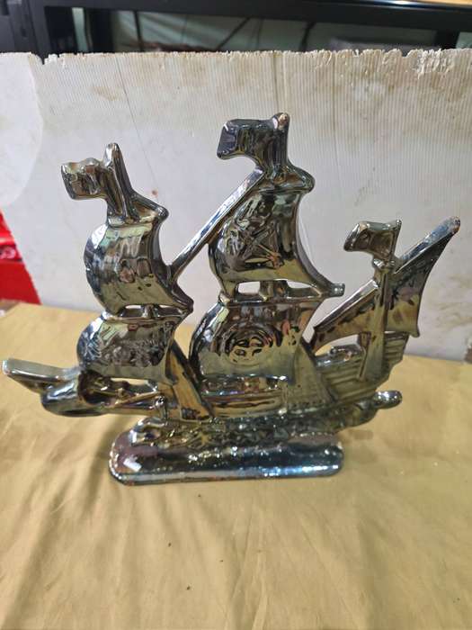 VINTAGE METAL/ CAST IRON SHIP(30 X 35CM)