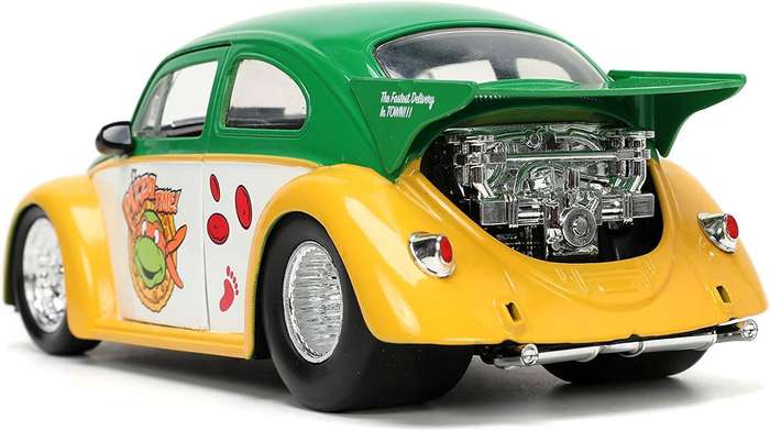Jada 1:24 VW Beetle 1959 with Michelangelo Ninja Turtle