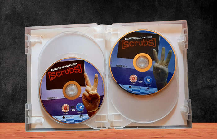 Scrubs  The Complete Fifth Season  DVD Box Set  Preloved  Very Good Condition