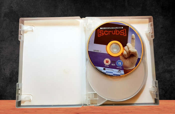 Scrubs  The Complete Fifth Season  DVD Box Set  Preloved  Very Good Condition