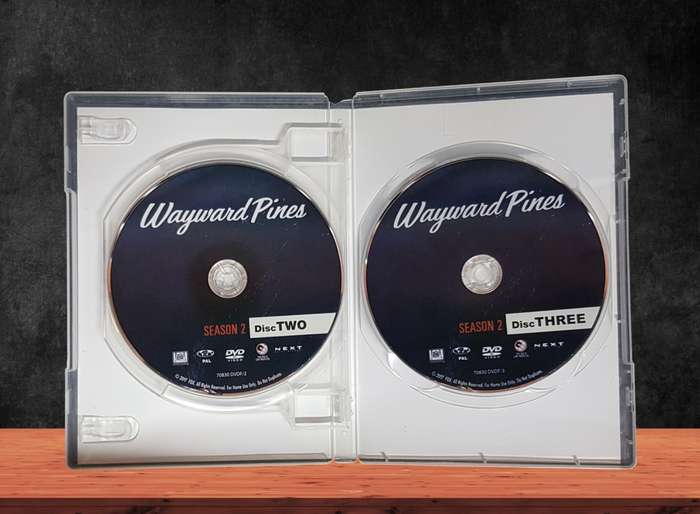 DVD Boxset x 2 - Wayward Pines - Complete - 6 Discs - Season 1 - 2
