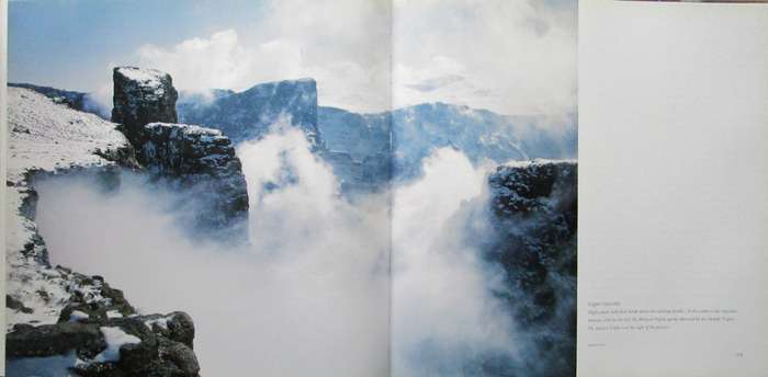 Barrier of Spears, Drama of the Drakensberg