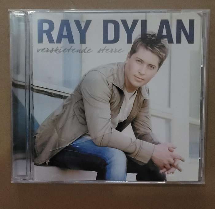 RAY DYLAN - VERSKIETENDE STERRE