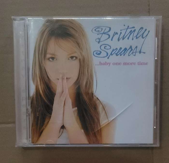 BRITNEY SPEARS - BABY ONE MORE TIME