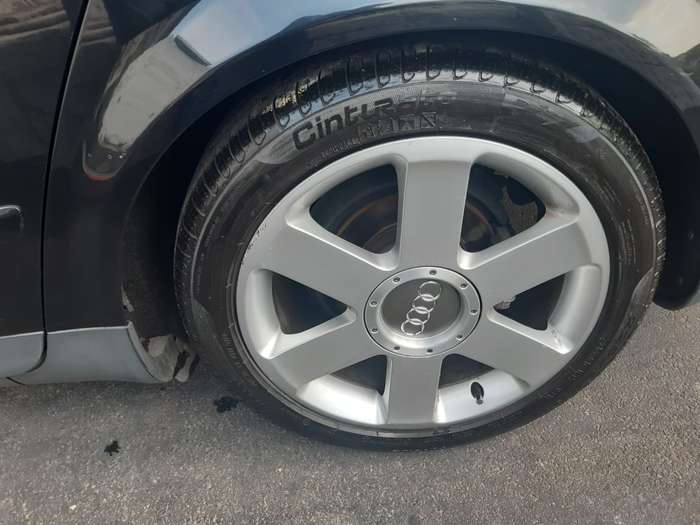Audi center caps