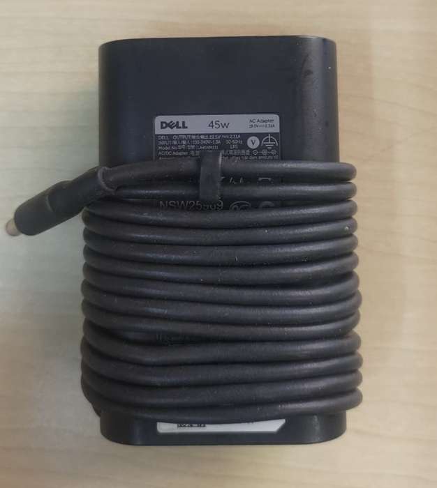 Dell charger 45W 2.31A