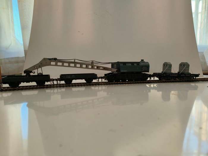 Fleischmann Crane Set (Lot 446)