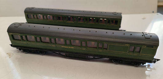 Grafar Vintage Matched set SR Suburban Coaches (Lot 535)