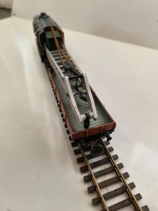 Liliput Crane and Wagon (Lot 461)