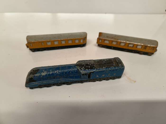 Dinky Toys - #798 - A4 Express Train (Lot 117)
