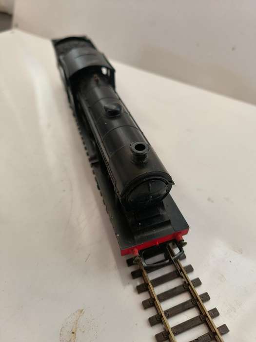 Vintage Tri-ang BR B12 4-6-0 Locomotive (Lot 448)