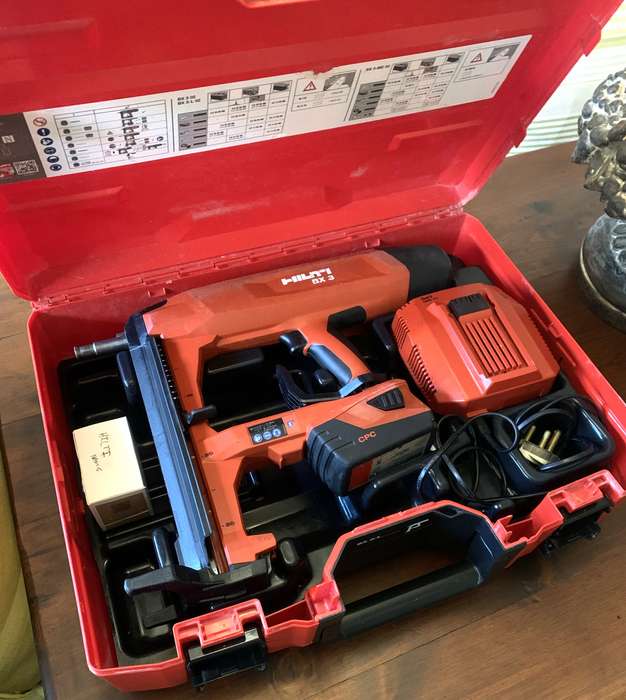 Hilti BX 3-L (02) Battery Operated Fastening Nail Gun with Bluetooth.
