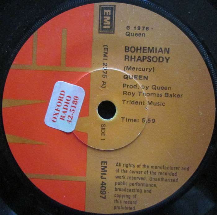 QUEEN - BOHEMIAN RHAPSODY / IM IN LOVE WITH MY CAR (7 SINGLE/VINYL)