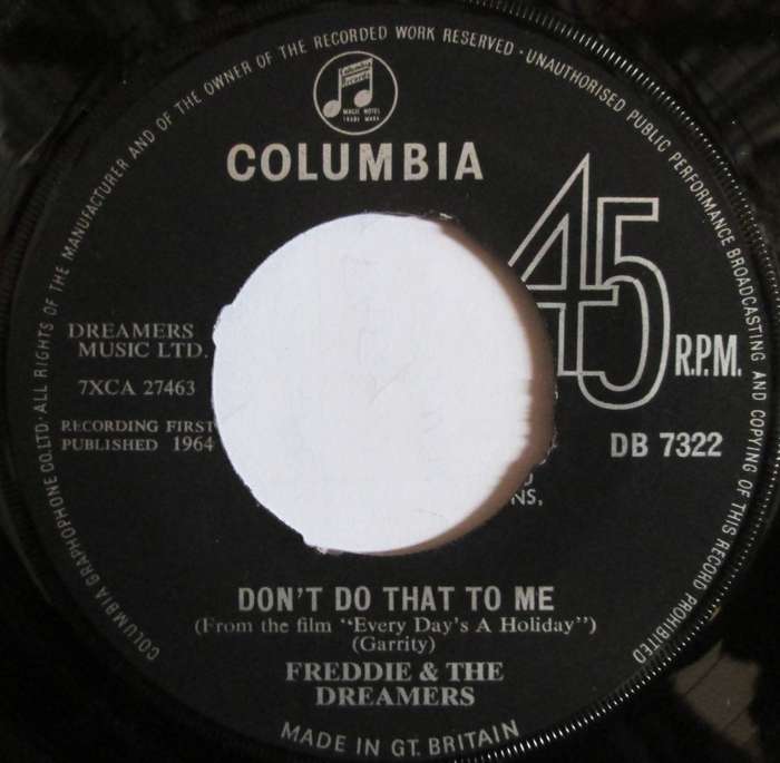 FREDDIE AND THE DREAMERS - JUST FOR YOU / DONT DO THAT  (7 SINGLE/VINYL)
