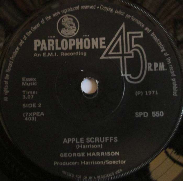 GEORGE HARRISON - WHAT IS LIFE / APPLE SCRUFFS  (7 INCH SINGLE/VINYL)