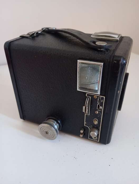 Six-20 Brownie Model E