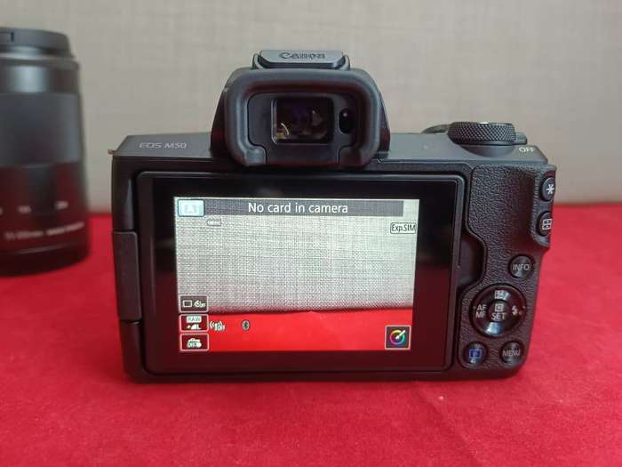 Canon EOS M50 Camera Kit