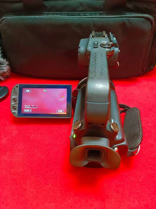 Canon XA10 Professional Camcorder Kit