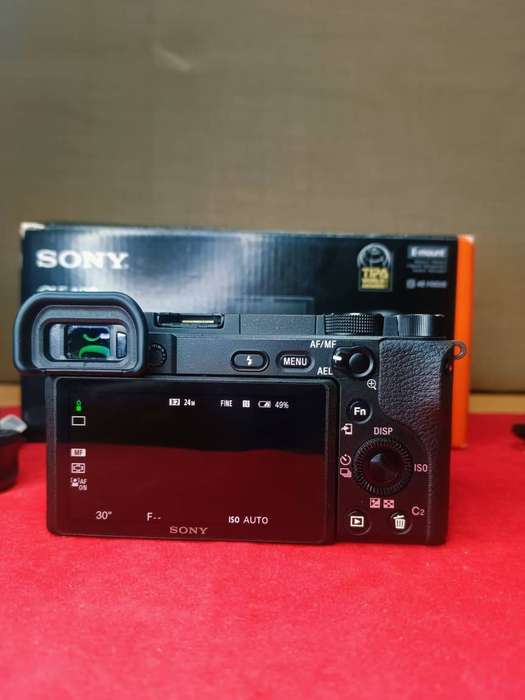 Sony Alpha 6400 Mirrorless Camera Kit
