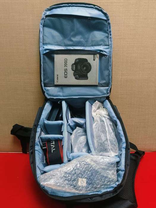 Canon EOS 700D DSLR Camera Kit  Complete Bundle with Lenses & Bag