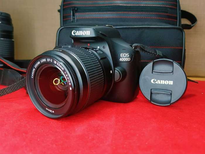 Canon EOS 4000D DSLR Starter Kit
