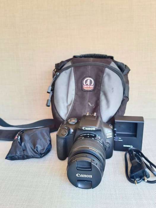  Canon EOS 2000D DSLR Camera