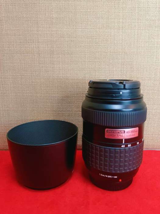 Olympus Zuiko Digital 40-150mm f/3.5-4.5 Telephoto Zoom Lens