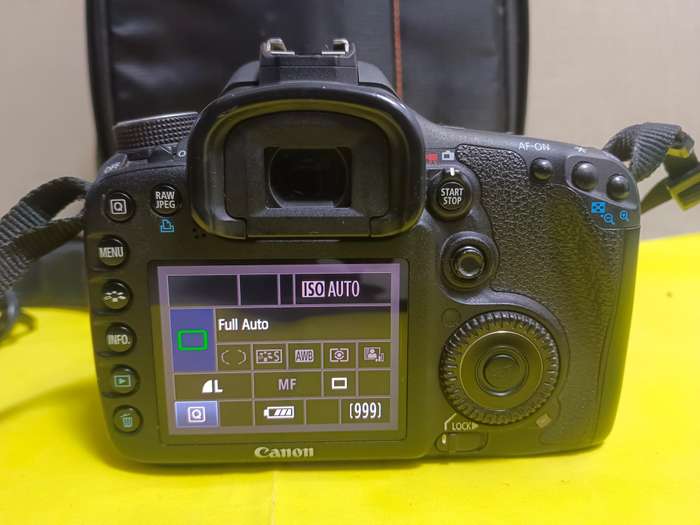 Canon EOS 7D Camera Kit for Sale