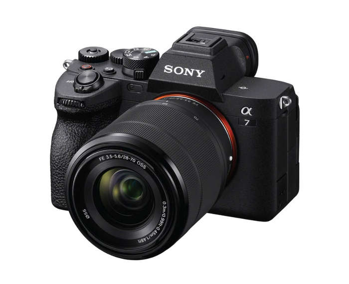 Sony A7 IV Mirrorless Camera + 28-70mm Lens & Lens Hood  2 Months Old