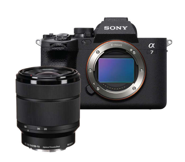 Sony A7 IV Mirrorless Camera + 28-70mm Lens & Lens Hood  2 Months Old