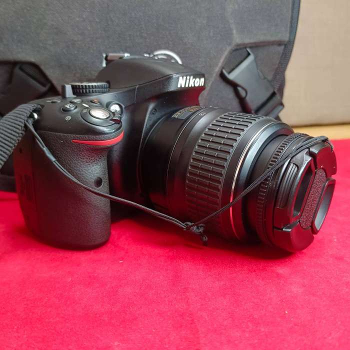 Nikon D5200 Camera Kit