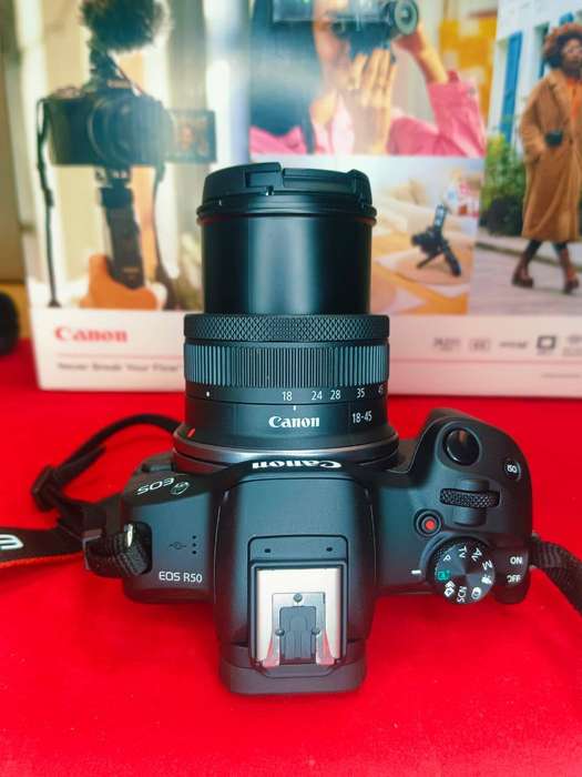 Canon EOS R50 Vlogger Kit with RF-S 18-45mm Lens, Tripod Grip & Mic