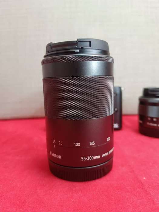 Canon EOS M50 Camera Kit