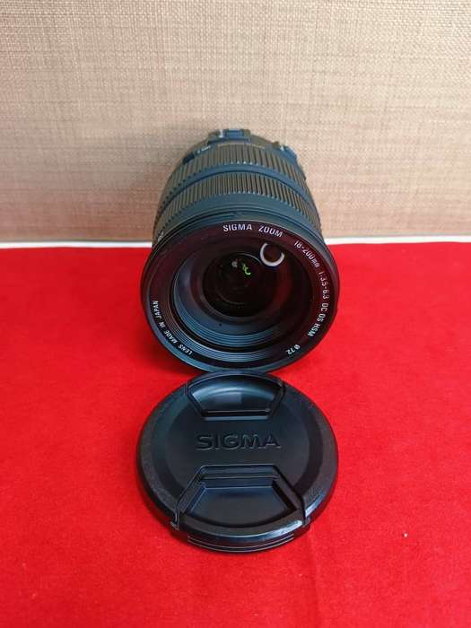 Sigma 18-200mm f/3.5-6.3 DC OS HSM Lens