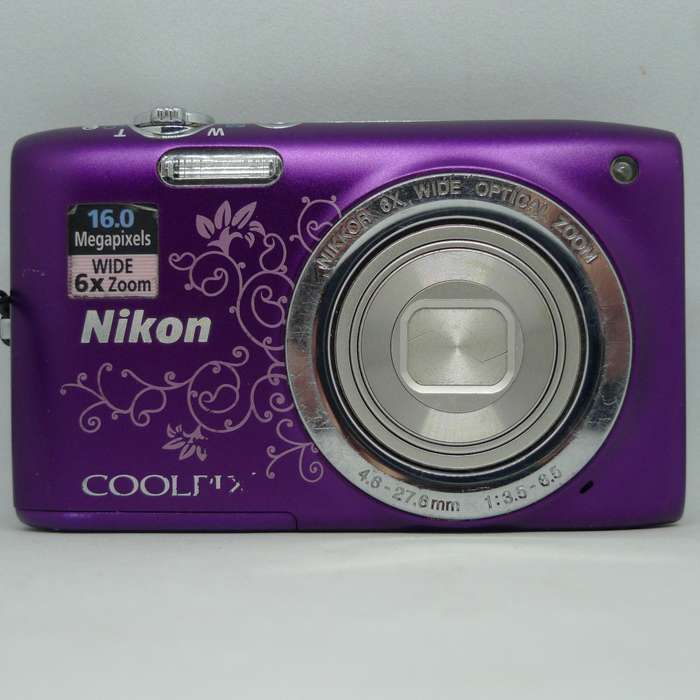 Nikon Coolpix S2700 - 16 Megapixels - 6x Optical Zoom