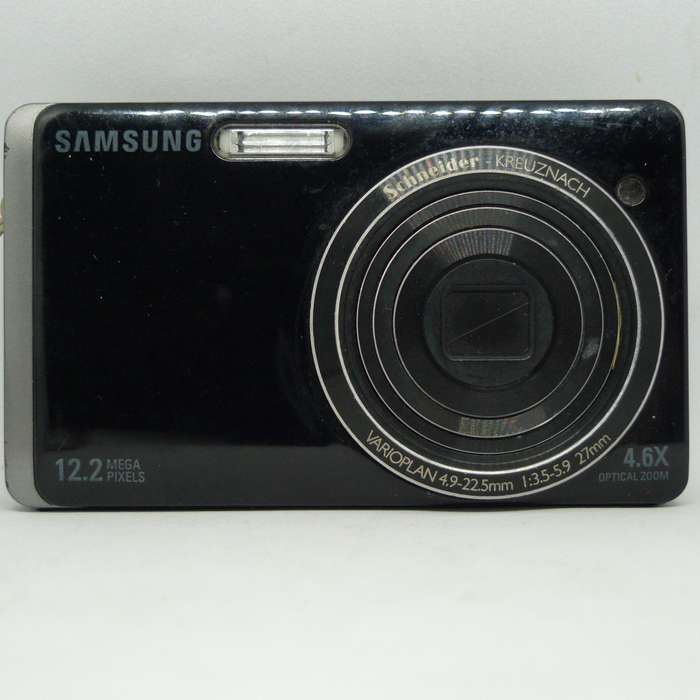 Samsung ST500 Dual Screen - 12.2 Megapixels - 4.6x Optical Zoom