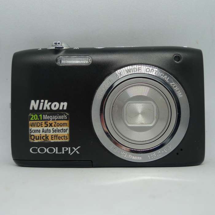 Nikon Coolpix S2800 - 20 Megapixels - 5 x Optical Zoom