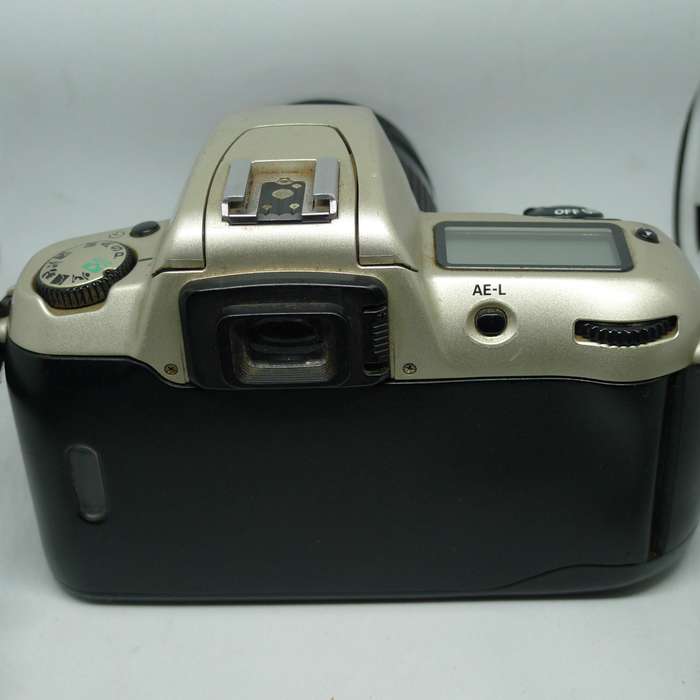 Nikon N60 + 28-80mm Lens + Bag