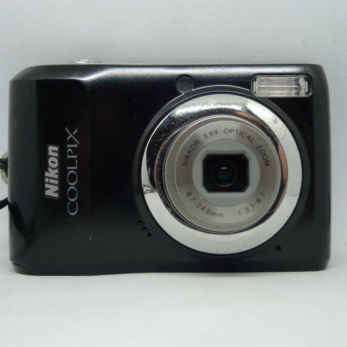 Nikon Coolpix L20 - 10 Megapixels - 3.6x Optical Zoom