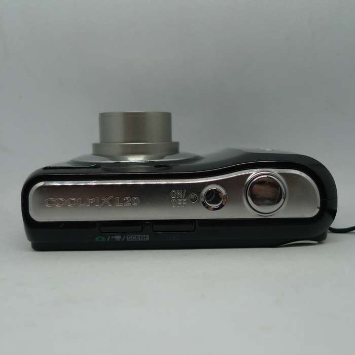 Nikon Coolpix L20 - 10 Megapixels - 3.6x Optical Zoom