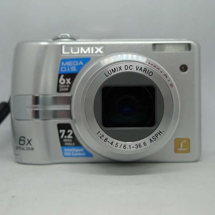 Panasonic Lumix DMC-LZ7 - 7.2 Megapixels - 6x Optical Zooom
