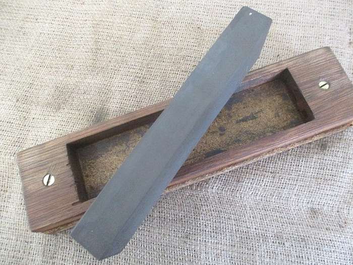 Double Sided Sharpening Stone In Wooden Holder