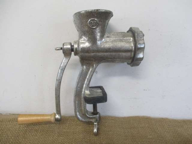 Very Nice And Complete Vintage Cast Iron No 8 Alfa 1 Meat Mincer         Made In Germany