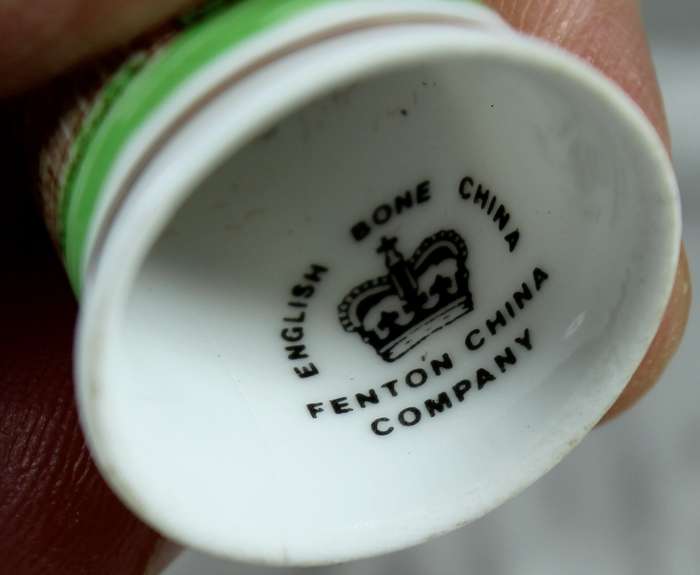Bone China thimble - Fenton - Longleat house