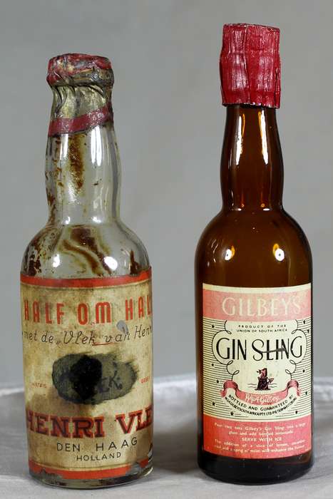 Mini liquor bottle - Empty - Pair of Henri Vlek & Gilbey's bottles